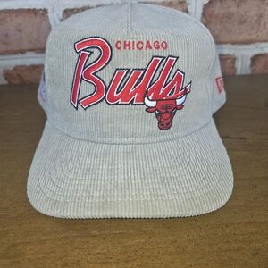 New Era Chicago Bulls Corduroy Cap in Beige with Red Logo